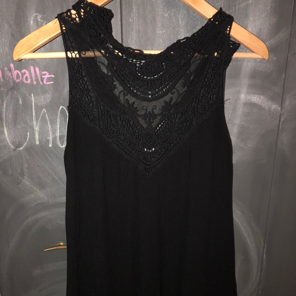 Lace neck tunic